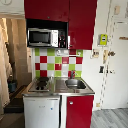 Vivez Dans Ce Chic Et Convivial Paris